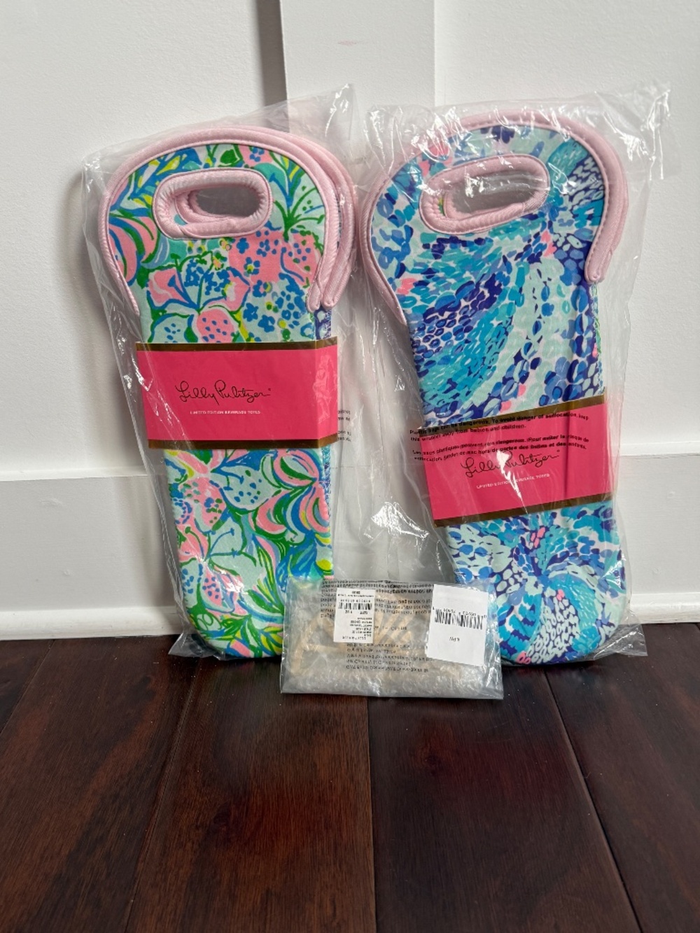 NIP Lilly Pulitzer Beverage Totes (4) and Fruit Slice bottle opener